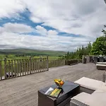 4 Bed In Oc-nb575 Alston